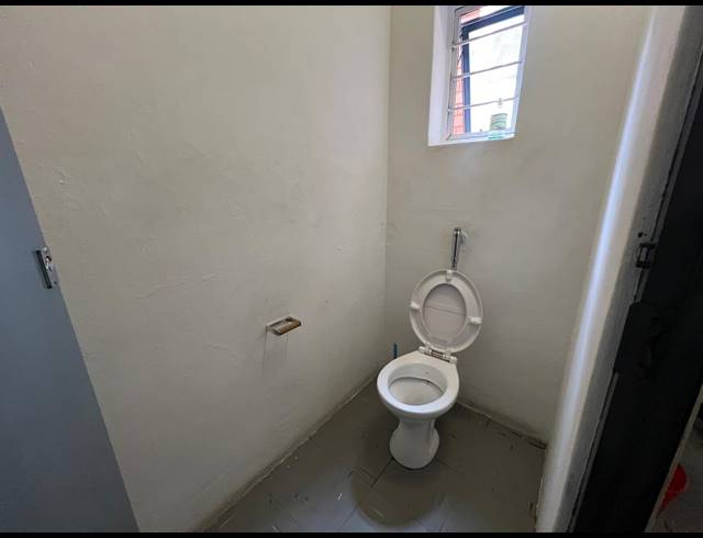 204M² WAREHOUSE TO LET IN STRIJDOMPARK